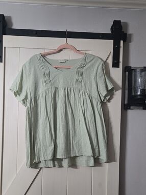 Light Mint Short-Sleeve Pintuck Peasant Blouse - Women's